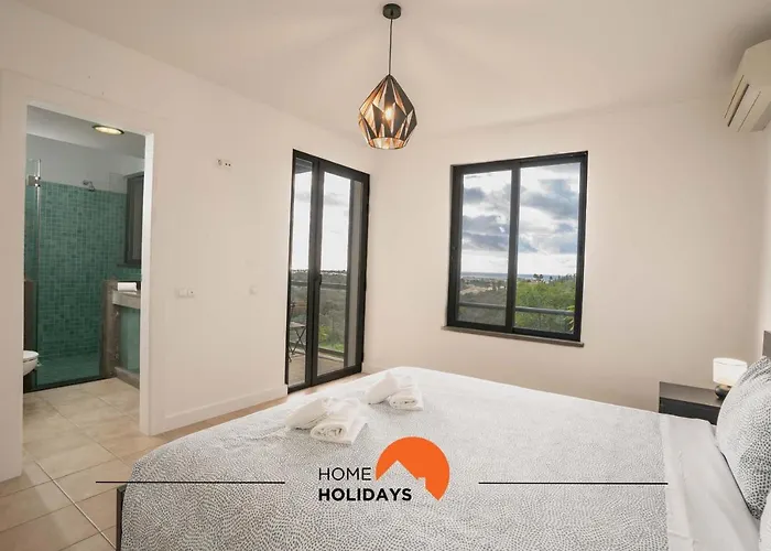 #111 Ocean View House Peaceful Stay